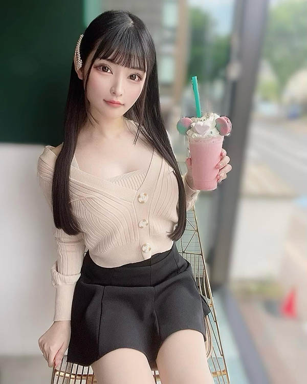 計劃通？ ！白皙巨乳妹想當聲優卻先入行當女優賺學費還可做發聲練習