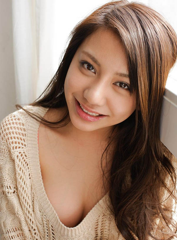 注目度No.1!混血女優神似港星鍾楚紅艷麗長相X銷魂辣體吸睛又吸精