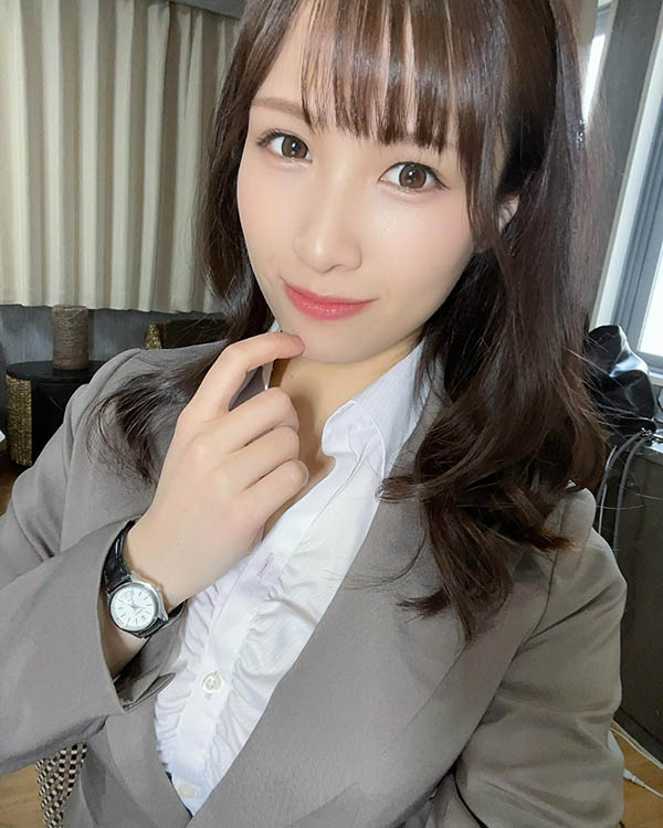 被癡女上司「南條彩」發現是巨屌怎麼辦！出差兩天都被騎上來榨乾