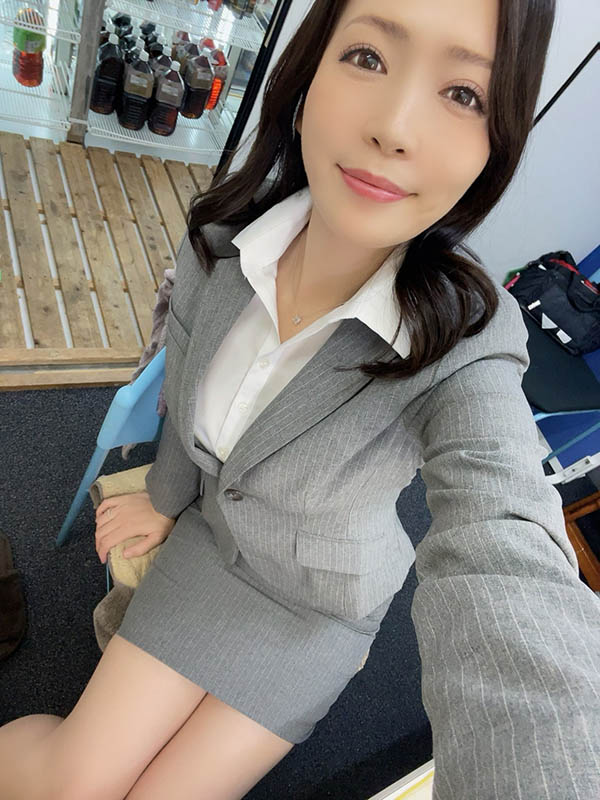 百年奇才!前百貨櫃姐集美貌與戰力於一體… 強勢打亂AV界美熟女排名