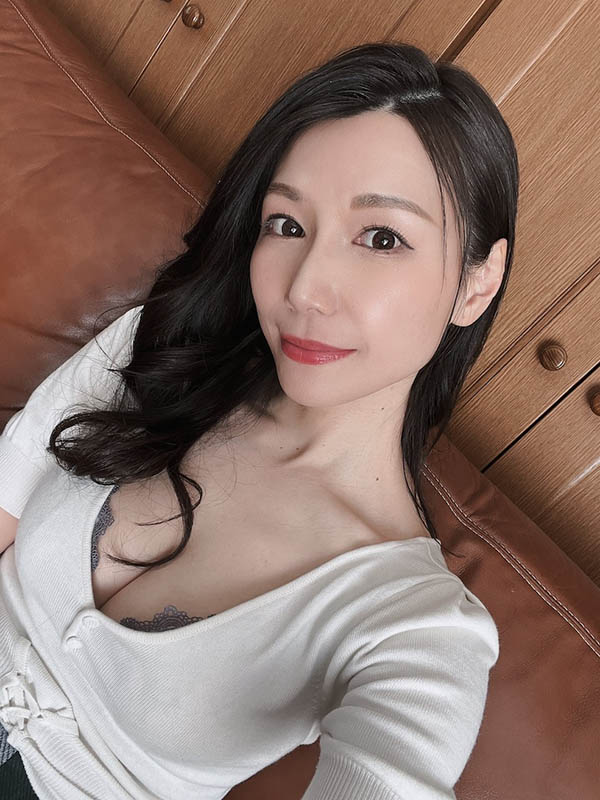 出道10年的高光時刻！ 「加藤綾野」電擊移籍Madonna！