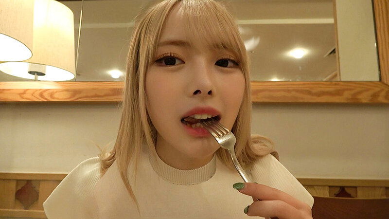 專屬兩人的約會！金髮巨乳辣妹「蘭々」陪你打鬧放開還開房中出！