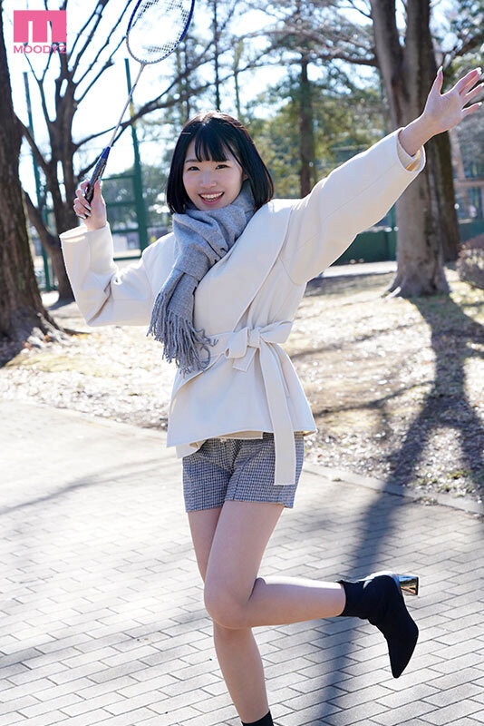 超高挑極纖腰「8頭身新人」出道，「被玩弄胸部」瘋狂抽搐...