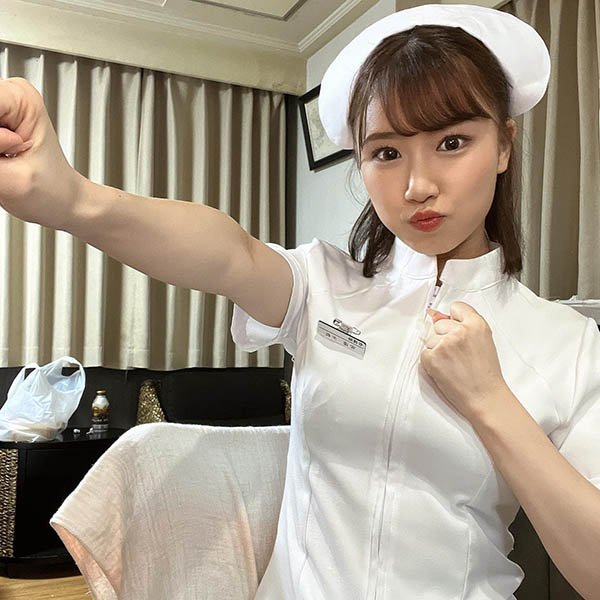 交往經驗0的超巨乳護士「安達夕莉」，「把病人擺第一」要怎樣服務都可以！