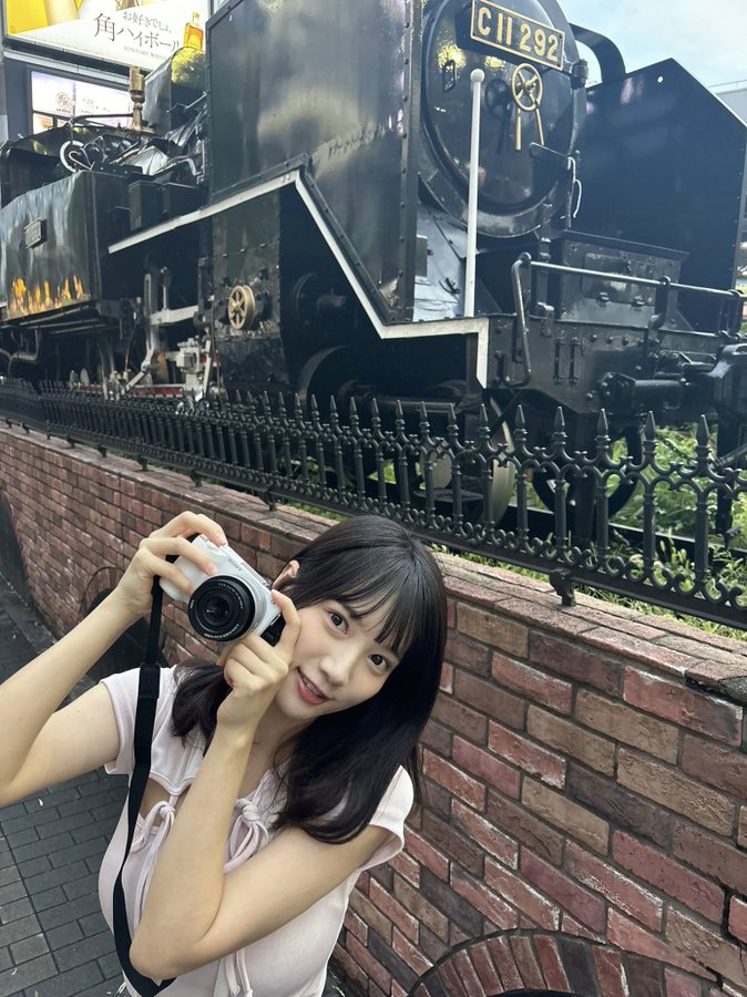 顏值最可愛的王道美少女出道,個性、臉蛋都是最棒的存在!