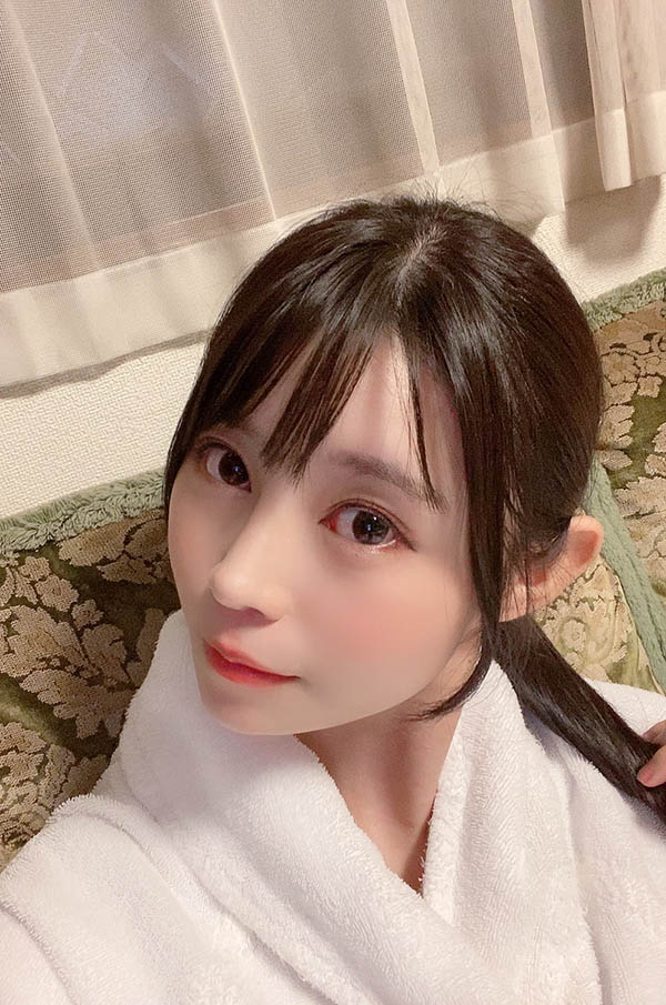 冷若冰山熱情如火！ 豐滿白皙次世代大姊姊「二見玲」出道！