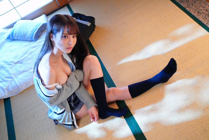 可愛mix性感！ F罩杯大胃女王「桃乃木香奈」擔任內衣MD美照連發狂吸上千贊！