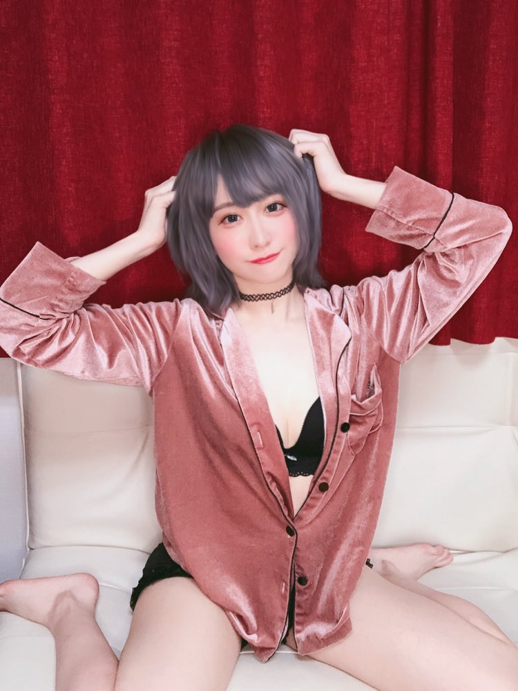 職業吉他手！ 搖滾系辣妹「水乃渚月」出道！