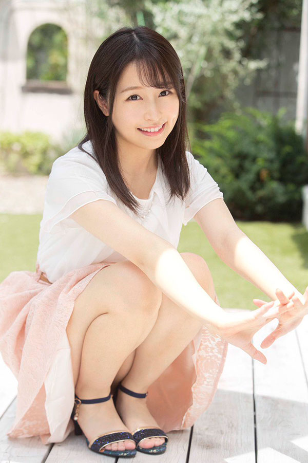 酥麻甜美聲線！ D罩杯美女主播「成田紬」出道！