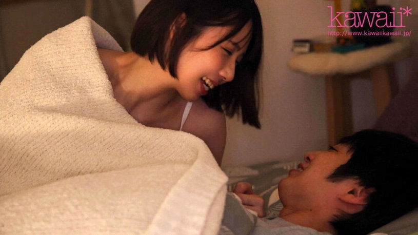 帶著可憐的同事回家沖澡,正妹「千石萌奈果」的居家服無心誘惑超犯規...