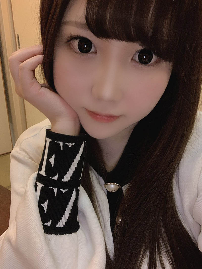 抖M被虐體質！ H罩杯肉感新人「夏希夢」出道！