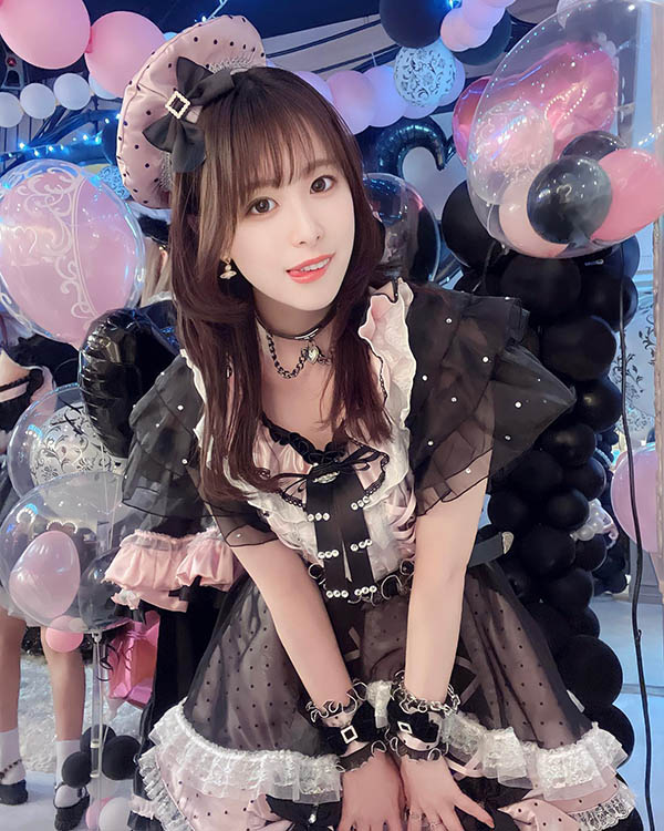 清純是假象！正統天然美少女偶像因熱衷性愛下海…出「色」表現很可以