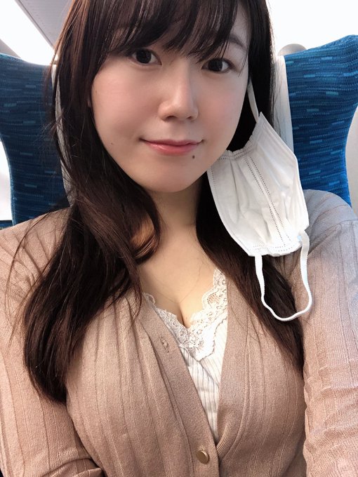 療癒系白皙大姊姊！ E罩杯小兒科護理師「淺宮千夏」出道！