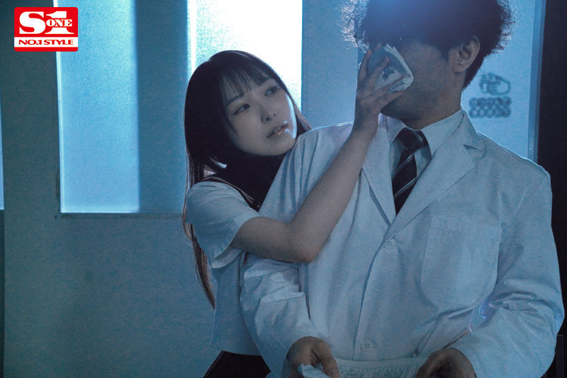 放蕩美少女「香水純」愛上班導！下藥迷姦還拍片，威脅老師和她永遠在一起