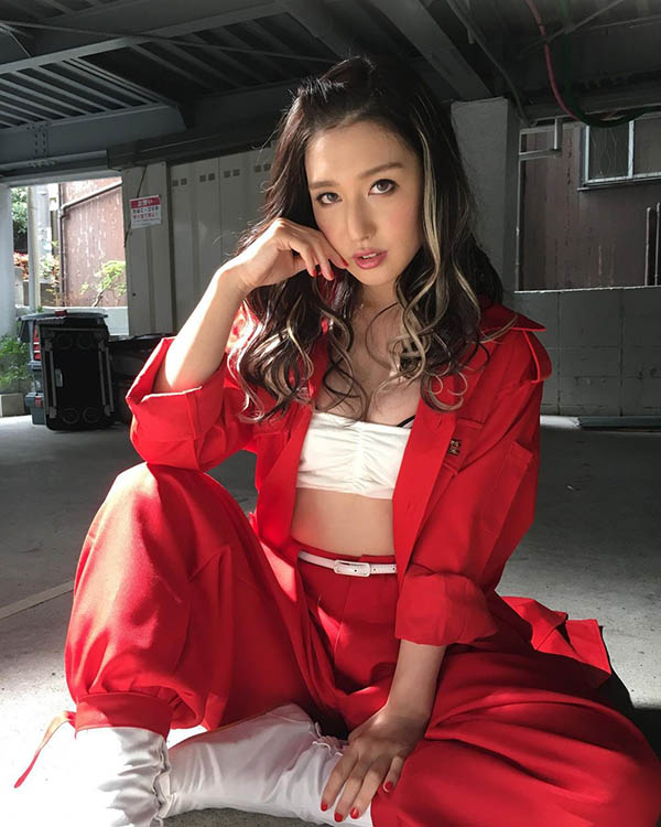 氣質美人《古川伊織》AV出道練演技十年磨劍…出「色」表現老司機推爆