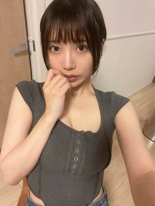 頂級寫真偶像肉體! H罩杯短髮豪乳美少女「安位薰」最新作勾引未來妹夫體內發洩!
