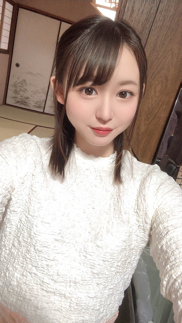 八頭身美少女《日向由羅》前身就是她… 肉眼可見特徵明顯露了餡！