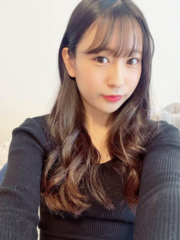 超強制服美少女!小麥色正妹「岬野茉莉」愛露內衣挑逗!