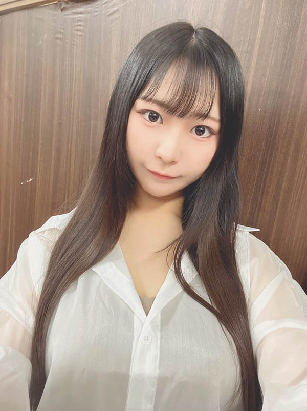 奇蹟的巨乳！ 100公分I奶正妹「神坂朋子」深溝辣到翻！