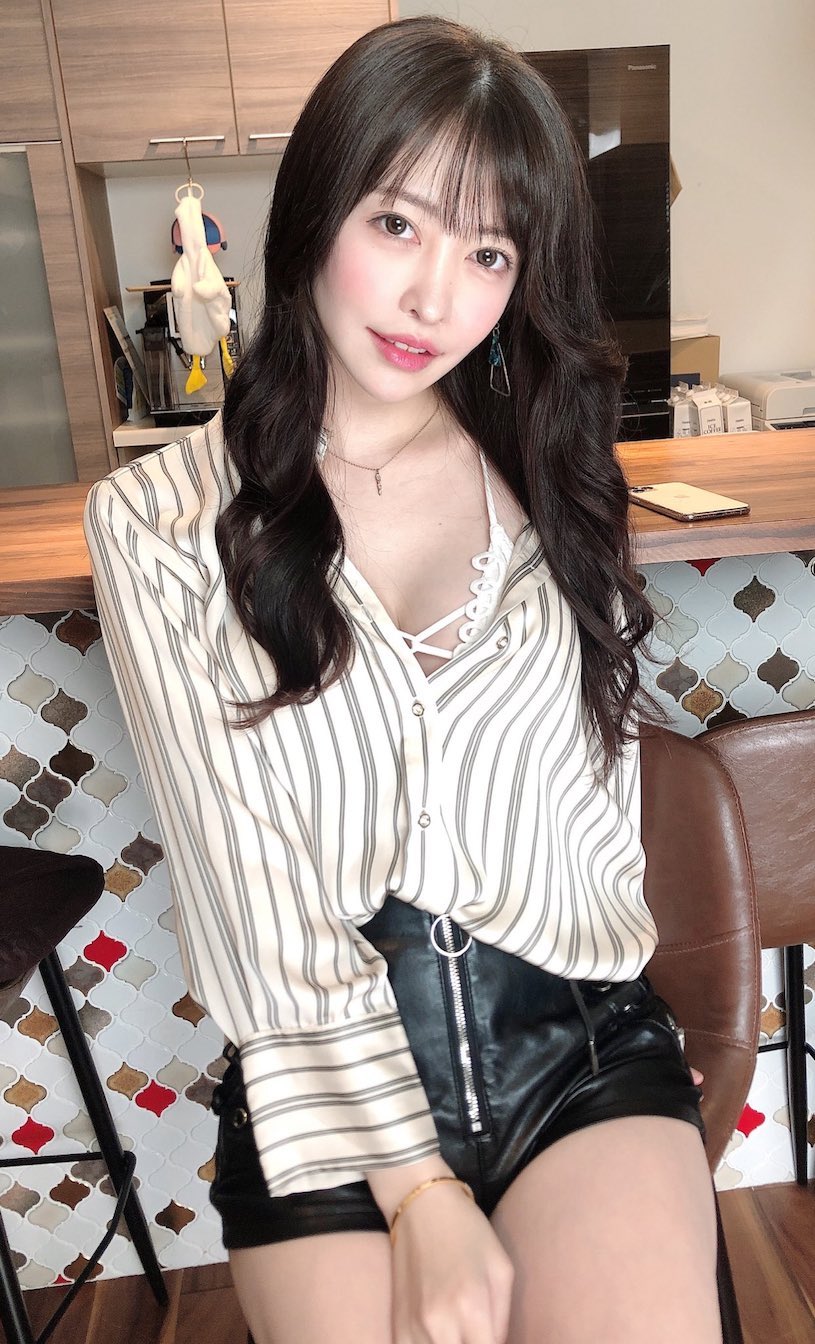 長身界第一把交椅！辣妹「森日向子」靠「優質腰臀腿」成超級發片機！