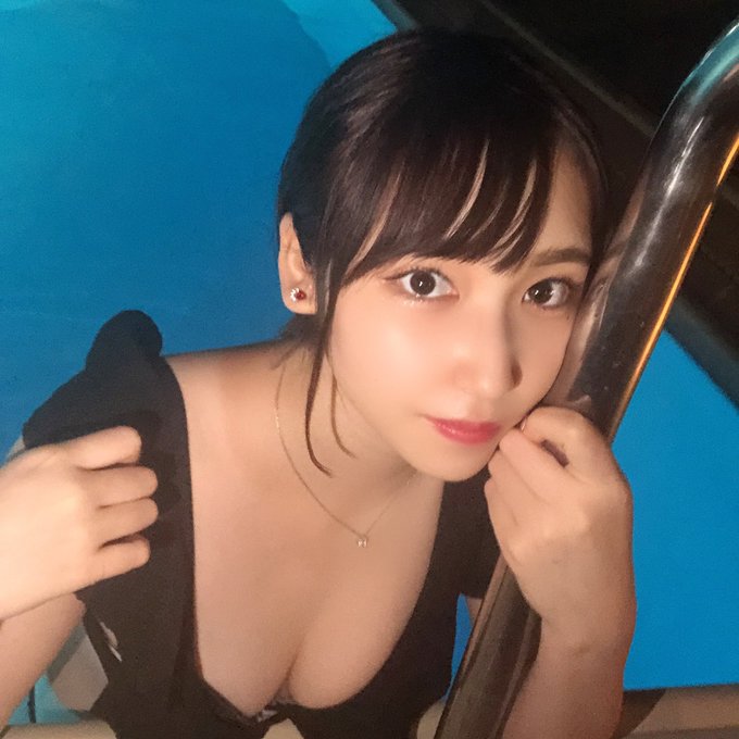 白晰美乳解放！ E罩杯果汁店女孩「本上麥」SOD專屬出道！