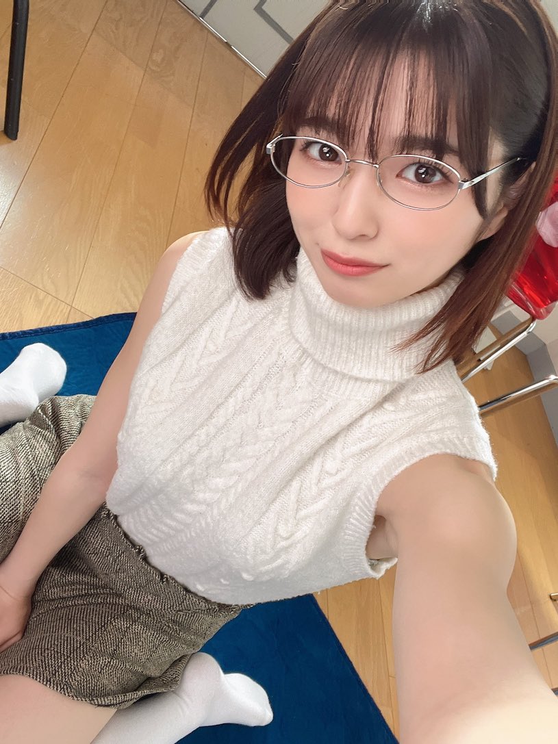 2022年度AV女優第8!滿分出道的誘惑小馬「倉本蓳」!