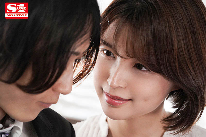 能幹的美人女上司「葵司」!下班後「慾望超強」求你餵飽她