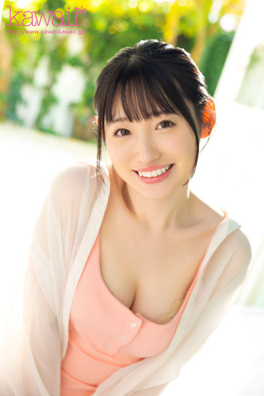 超喜歡做愛的女大學生「朝日いつき」,500人斬到底是可愛還是糜亂?