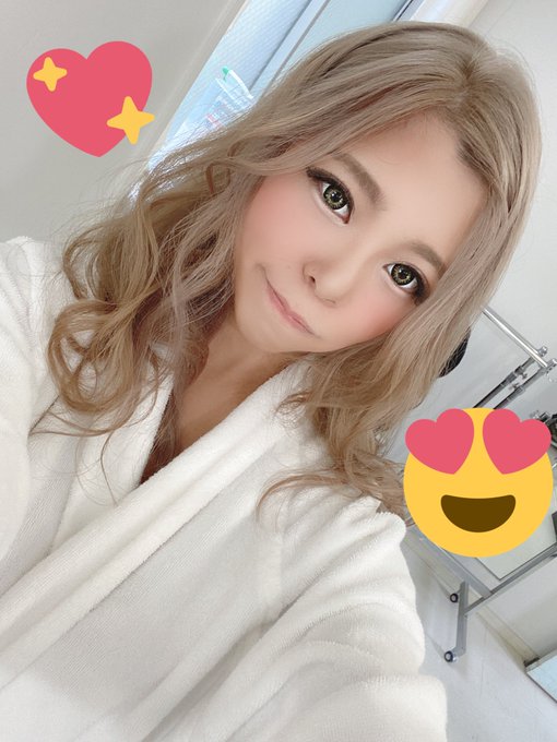 辣妹系新血！ G罩杯美巨乳新人「真木夏芽」一人分飾兩角出道！