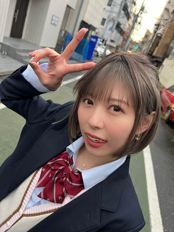 演而優則導!素人女孩《蒼井玲奈》轉職成功…從幕前退居幕後繼續拍攝AV