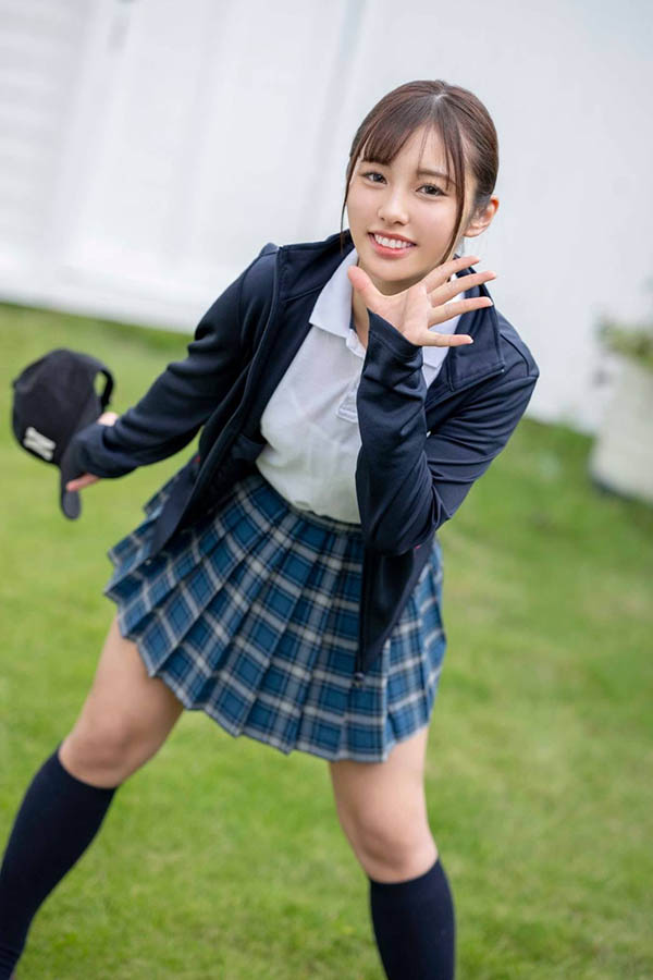 由當地熱門棒球經理出道！ MOODYZ新人「有棲舞衣」顏值超高！