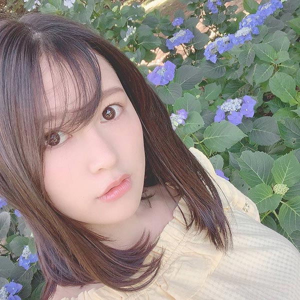 童顏巨乳！ I罩杯火辣百貨公司櫃姐「神木沙羅」出道！