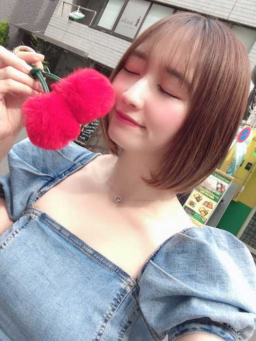 最愛下班開約！ E罩杯專業婚禮顧問「成海美雨」出道！