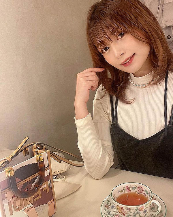 勾起心中的惡！黑肉系《紺野光》三分清純七分騷實用性高很可以