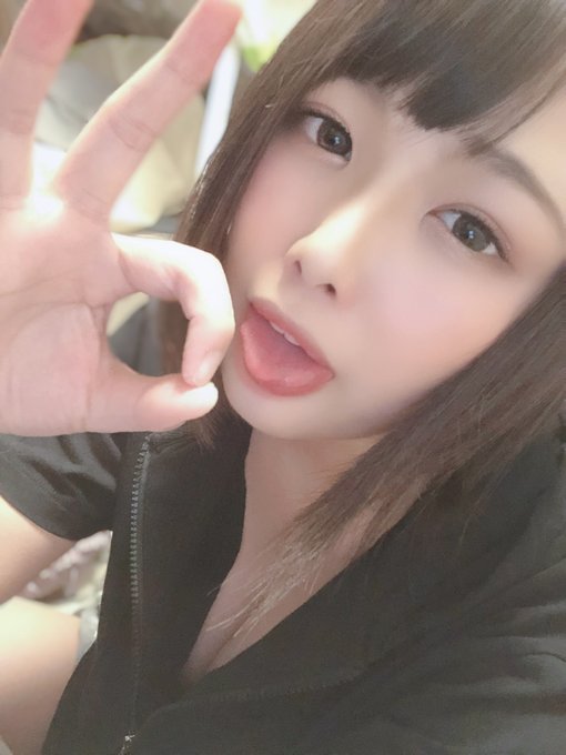隱藏版素人系！ 渾圓F罩杯女優真田水稀出道4週年移籍改名「真田紗奈」再出發！