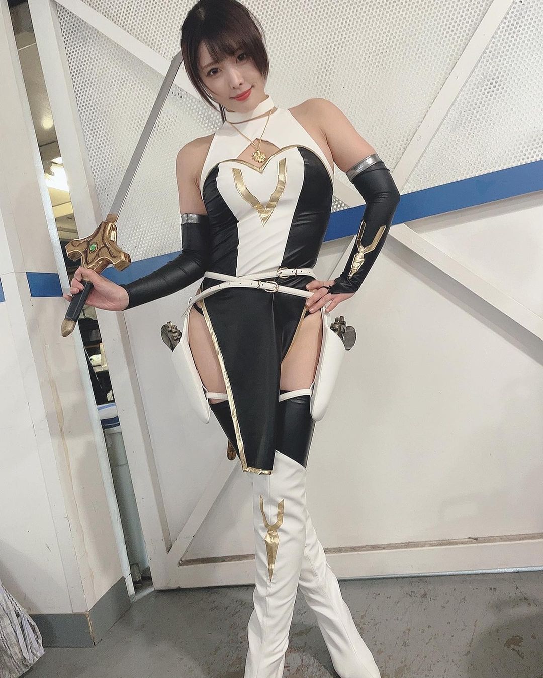 主動應徵想被砲！ 《新村あかり》出道即中出解禁潛力無限嗨玩六年！