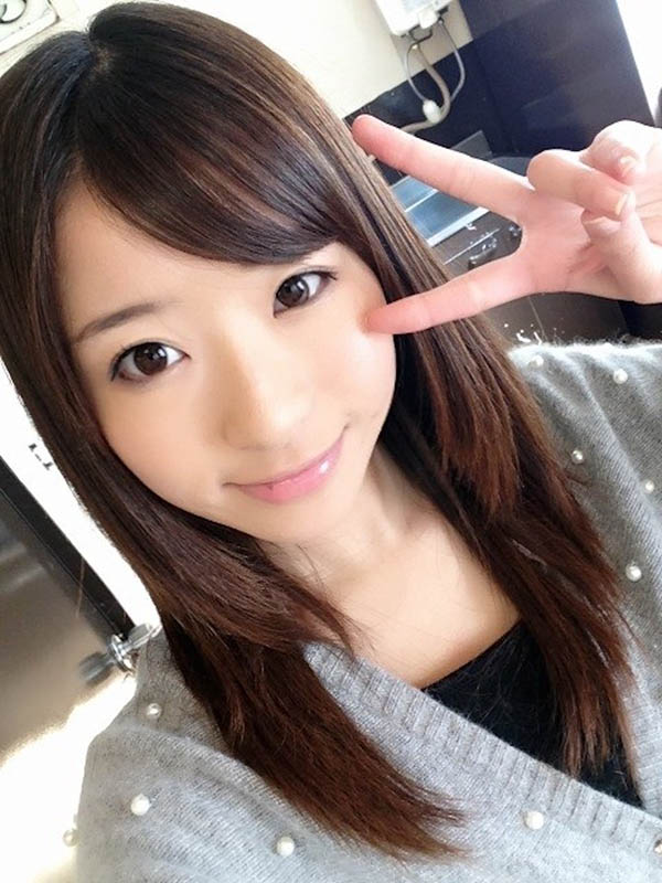 人氣四冠女王「初美沙希」E奶超養眼，「極品渾圓胸型」看點滿滿！