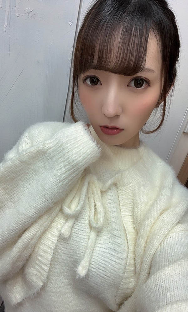 沒理由不下海！性慾強+賺學費… 甜心奶姬《小花暖》白虎身殺傷力強