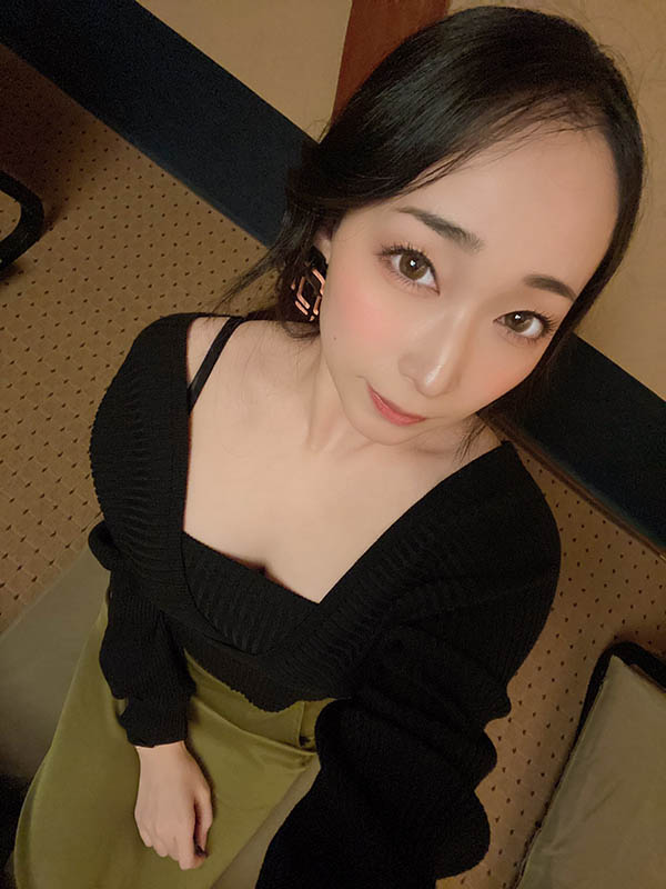 暗黑妖姬《蓮實克蕾兒》料理男優手段一流上位騎乘驚人腰器搖射力強