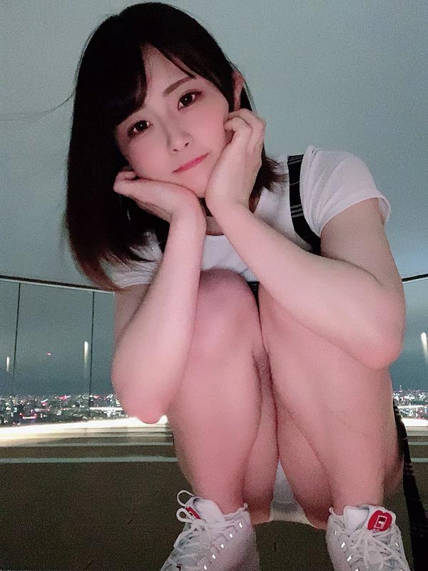 G罩杯火辣新人「葵伊吹」推特福利真空帽T辣翻粉絲、粉絲人數直線上漲!