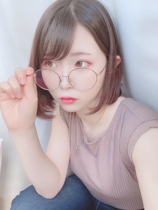 G罩杯火辣新人「葵伊吹」推特福利真空帽T辣翻粉絲、粉絲人數直線上漲!