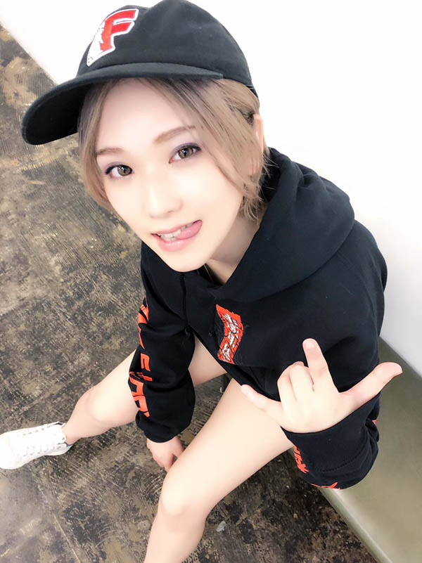 AV最強美少年《椎名空》不玩也不裝了震撼彈狂炸…未爆彈也已蓄勢待發