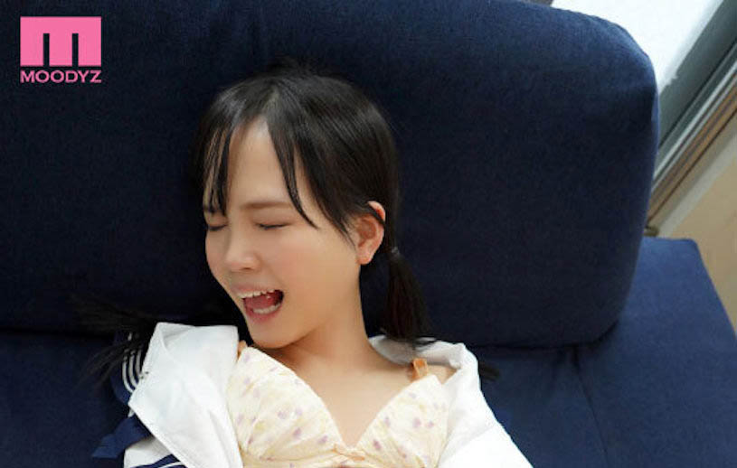 拿3000日圓幫媽媽還債，18歲「工藤拉拉」獻出少女的稚嫩下體！