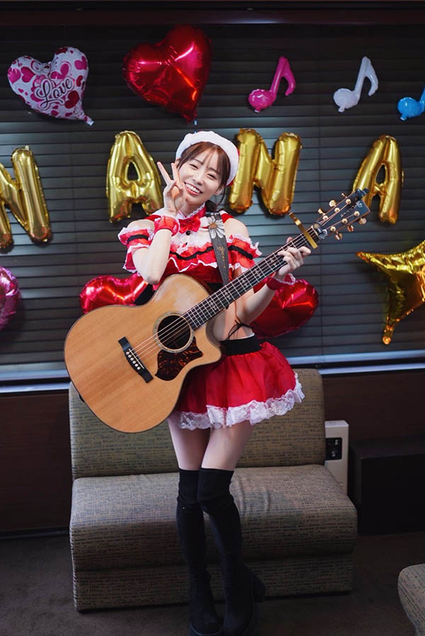 童顏巨乳安達夕莉：媽媽說有要事相談，該不會…我拍AV被抓到了吧？ ……