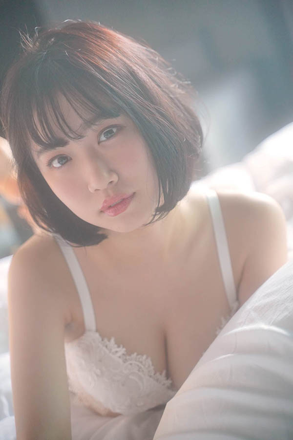 童顏巨乳安達夕莉：媽媽說有要事相談，該不會…我拍AV被抓到了吧？ ……