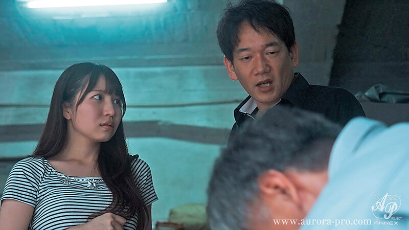 巨乳白嫩妻子「流川莉央」為償還老公欠債，被帶去工廠宿舍當「性慾處理機」！