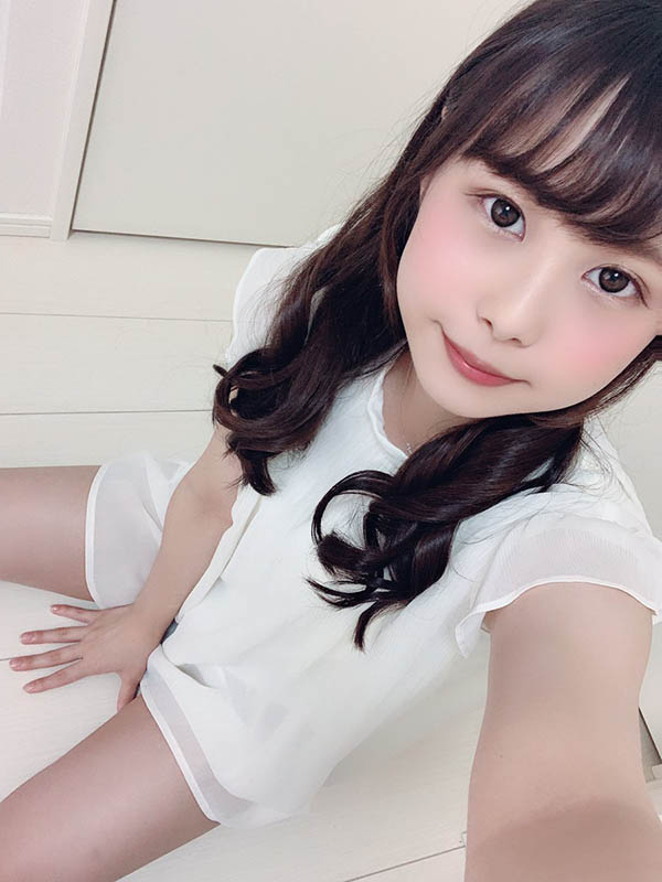 前偶像？女優化妝師？ C罩杯美少女「井上空」雙重身分出道！