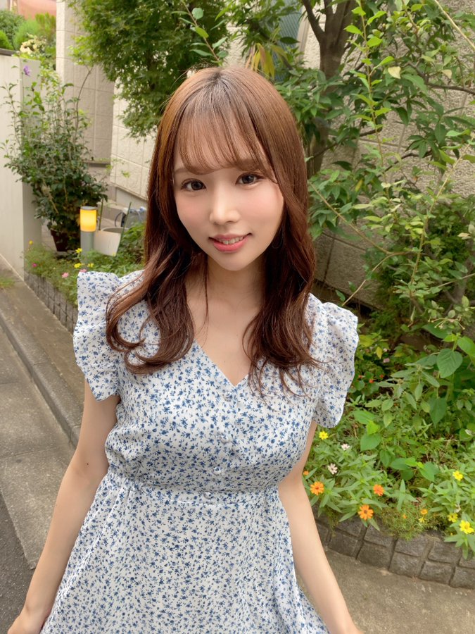 無法抵抗的誘惑! F罩杯巨乳美少女「新井裡真」AV最新作扮演飢渴姊姊偷吃未來妹夫!