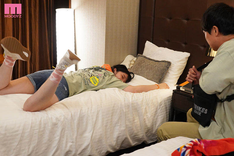 性愛人生！巨乳癡女「石原希望」為了氣男友和同事「開房一夜情」！