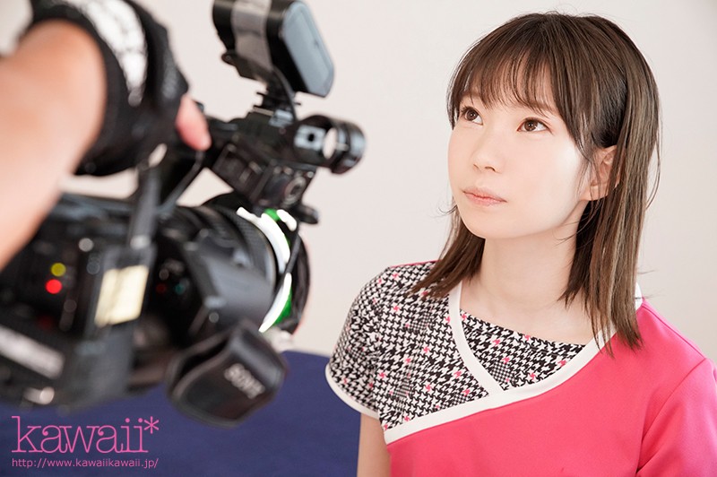 雪嫩白肌！ 美乳羽球美少女「高梨有紗」出道卻自曝原職業是…